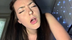 Homemade amateur webcam babe masturbating