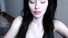 Brunette Solo Webcam Masturbation