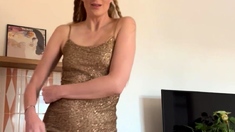 Cute amateur brunette naughty in solo jerking show on camera