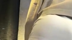 Solo booty assed babe ass toying masturbation in hi def