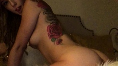Amateur blonde babe masturbates on cam