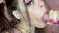 Cute brunette young hookup amateur teen blowjob