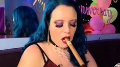 Lilli Cukierek Cox - Cigar Ligthing Up Collection